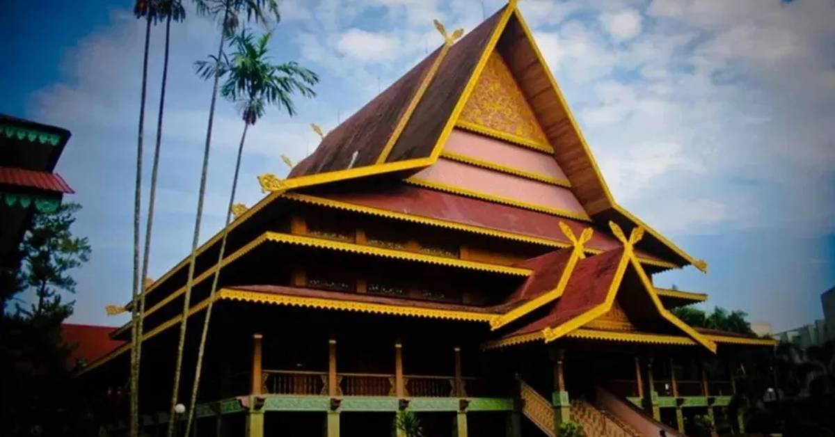 Mengenal 6 Rumah Adat Riau: Kenali Arsitektur dan Filosofinya